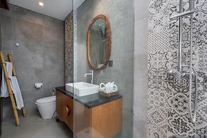 Private Pool Villa Dacira by Orivista