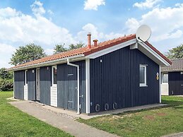 4 Star Holiday Home in Friedrichkoog