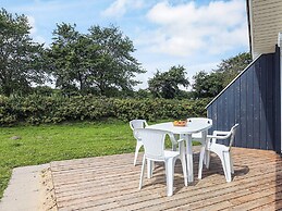 4 Star Holiday Home in Friedrichkoog