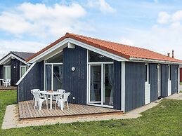 4 Star Holiday Home in Friedrichkoog