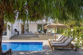 Protaras Leomi Seaview Villa
