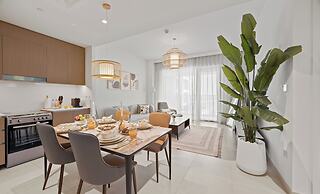 Serene 1 BR in Surf 2-Creek Beach Access