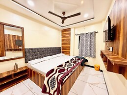 Hotel Demand - near Main Temple