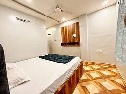 Hotel Demand - near Main Temple