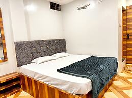 Hotel Demand - near Main Temple