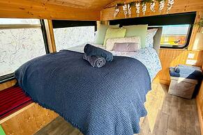 Ballinadee Bus - Boutique Bus Accommodation