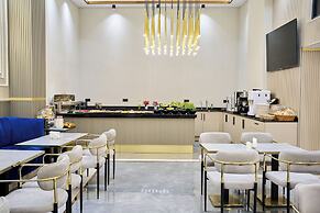 Elysia Hotel