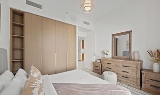 Earthy Elegant 1BR Surf 2 Creek Beach
