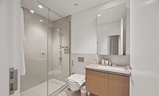 Earthy Elegant 1BR Surf 2 Creek Beach