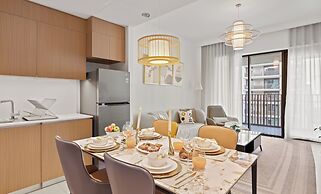 Earthy Elegant 1BR Surf 2 Creek Beach