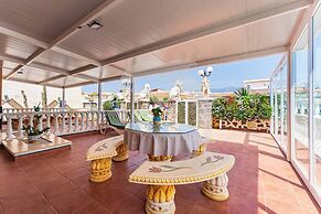 El Médano Apartment With Stunning Pool Views