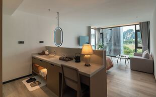 Julon Posthouse