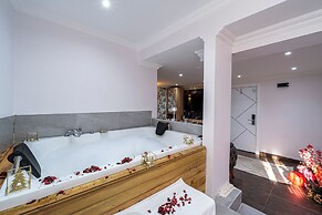 Atakent Suite Hotel