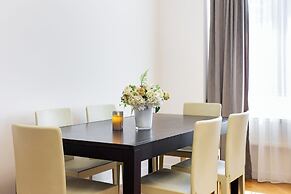 Apartment by Luxe Group SN290