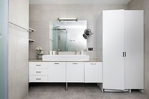 Apartment by Luxe Group SN290