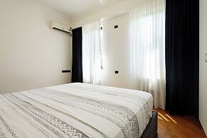Apartment by Luxe Group SN290