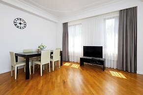 Apartment by Luxe Group SN290