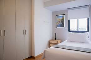 w Inviting 2BR w Balcony in Miraflores