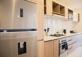 w Inviting 2BR w Balcony in Miraflores