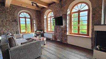 Lichtdurchflutetes Apartment mit Sauna & Kamin