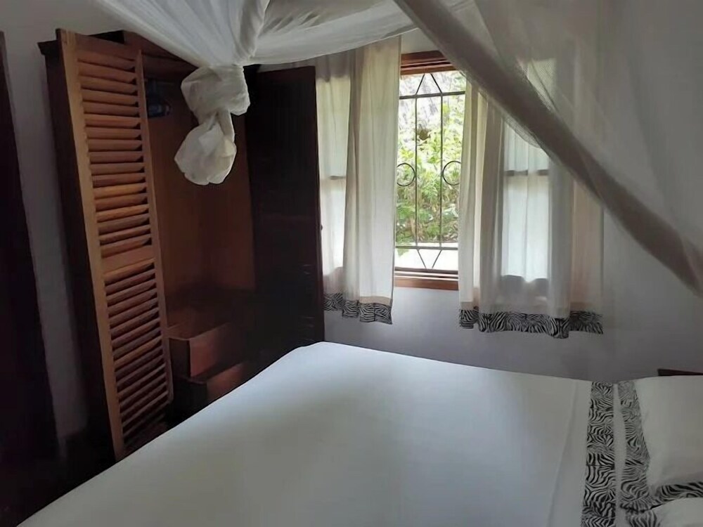 JOAHR VILLA