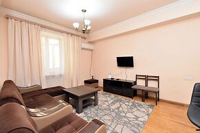 Apartment by Luxe Group GL152