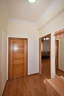Apartment by Luxe Group GL152
