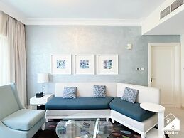 Elegant 2-bed Retreat Stunning Downtown Views