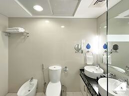 Elegant 2-bed Retreat Stunning Downtown Views