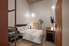Morn Samyan Hostel