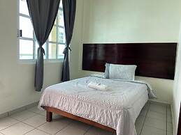 Hotel Leilani