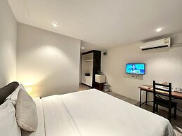 STUDIO F SUKHUMVIT