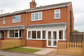 Rylstone Retreat - 4 Bedroom House in Reading