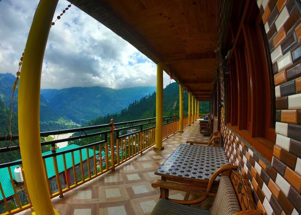 Pahadi Bliss Hotel Hostel Tosh