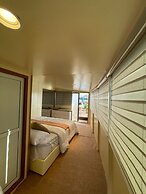 Atoll Villa