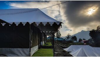 RIVER SIDE CAMP CHOPTA