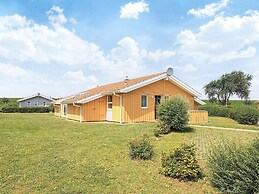 4 Star Holiday Home in Friedrichkoog