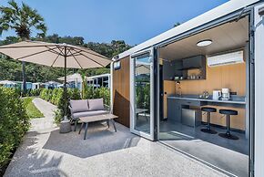 Apple House