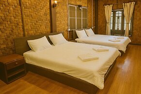 Ban Villa PhaSouk