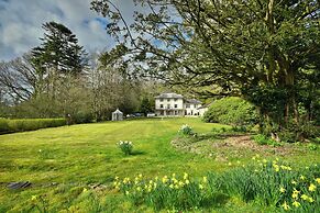 Lovelady Shield House