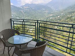 Heryk Hillview Hotel