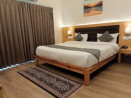 Heryk Hillview Hotel