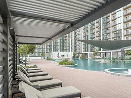Spacious 2BR in The Crest With Pool and gym