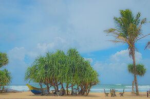 Blue Water Paradise Akurala