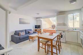 3 Bed Apartment Sleeps 5 - 2 Pools - Smart Tv