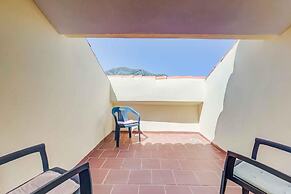 3 Bed Apartment Sleeps 5 - 2 Pools - Smart Tv