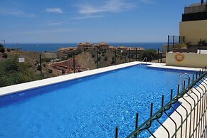 3 Bed Apartment Sleeps 5 - 2 Pools - Smart Tv