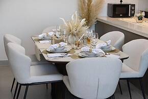 Roomszy Forte Residences Downtown Dubai