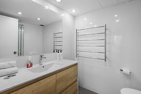 Stylish 3BRM Haven in Surfers Paradise