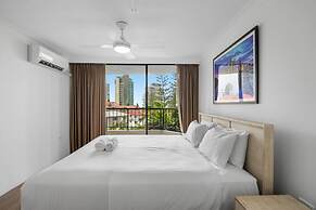 Stylish 3BRM Haven in Surfers Paradise